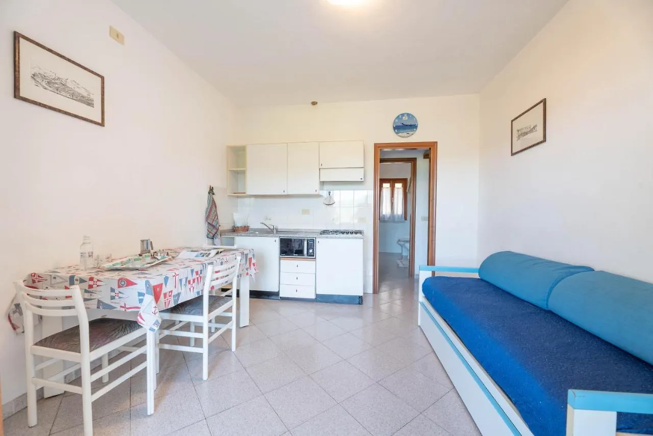 Casa Luppoli Aparthotel Portoferraio 2*,